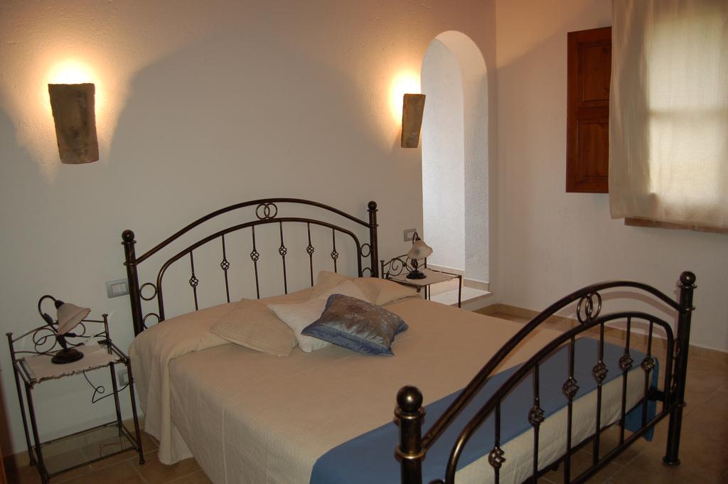 I Carrubi Guest House San Priamo Стая снимка