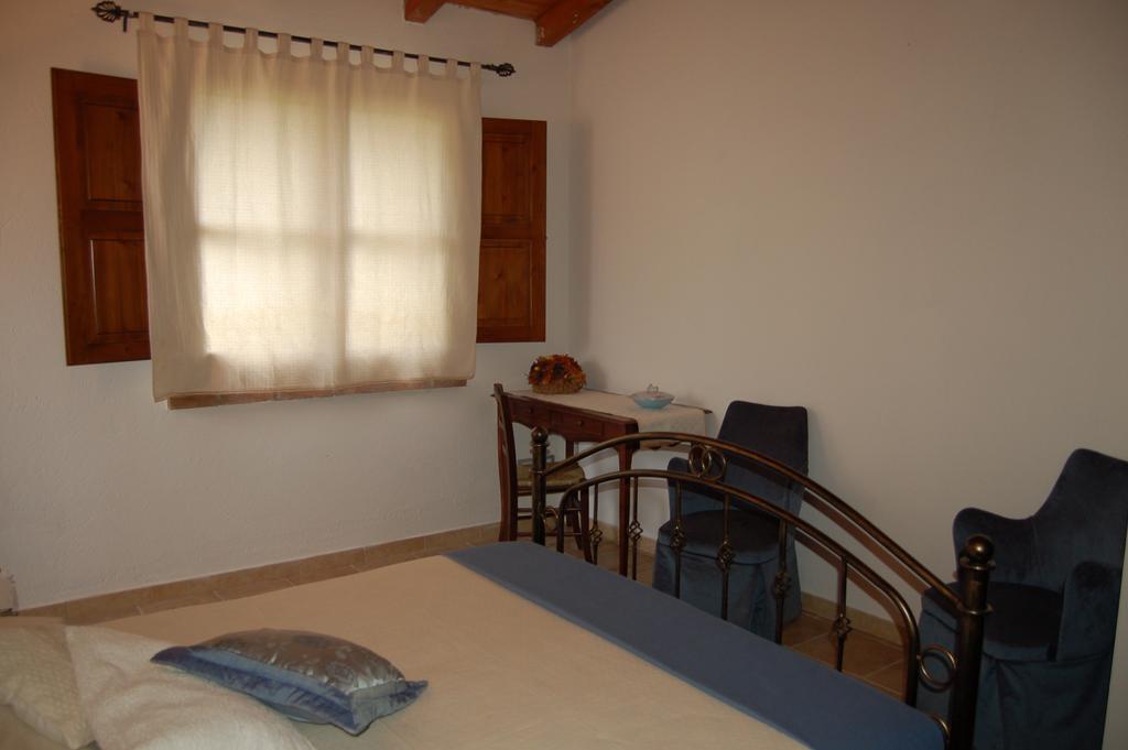 I Carrubi Guest House San Priamo Стая снимка