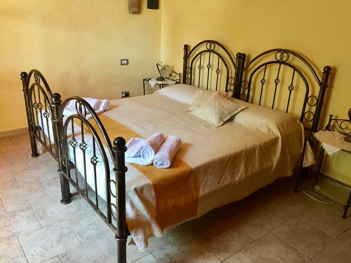 I Carrubi Guest House San Priamo Екстериор снимка