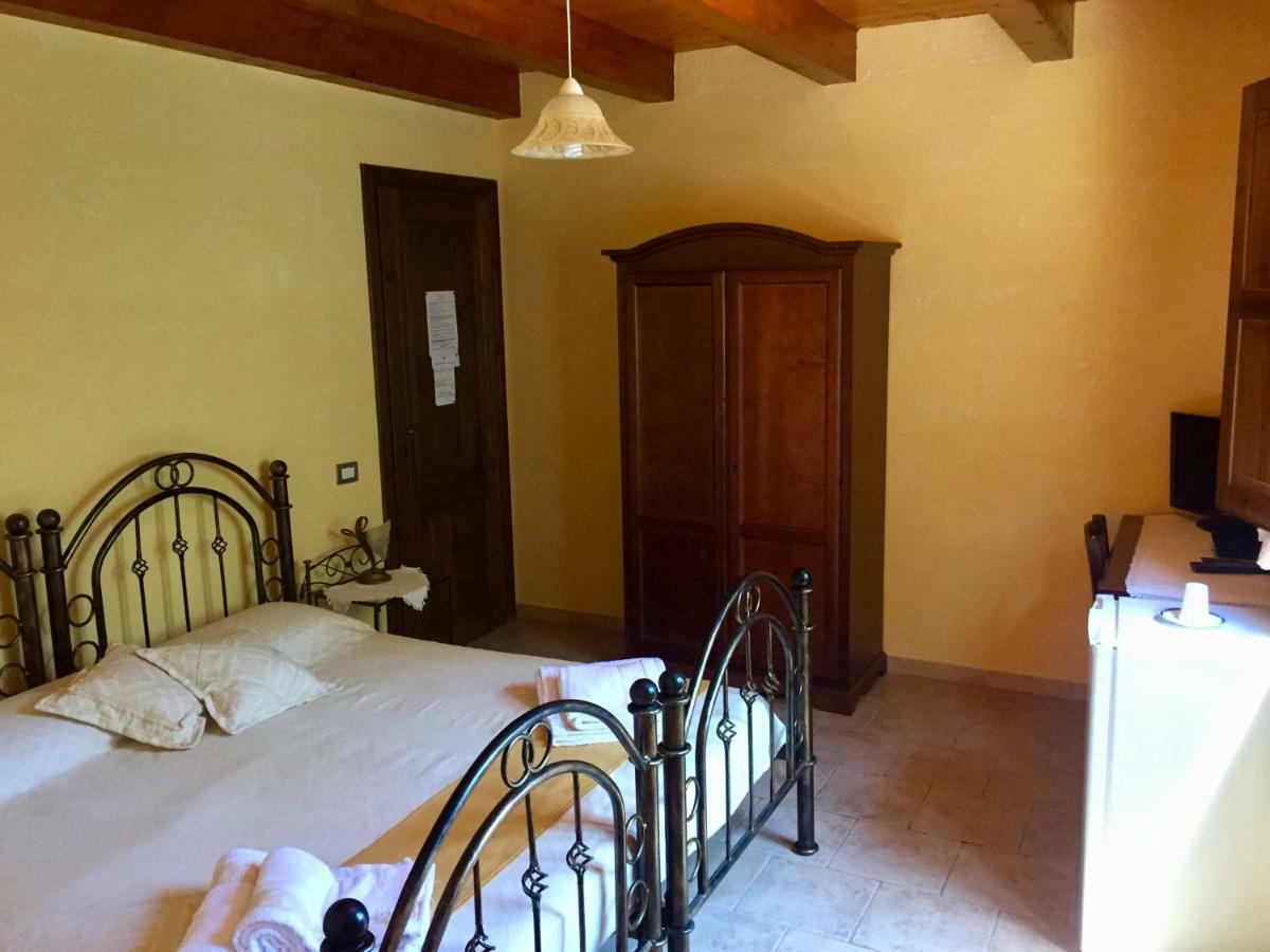 I Carrubi Guest House San Priamo Екстериор снимка